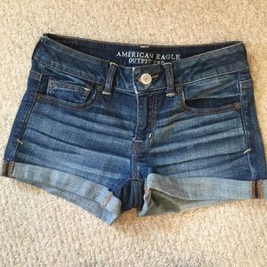 AE jean shorts Midi Rise sz 4